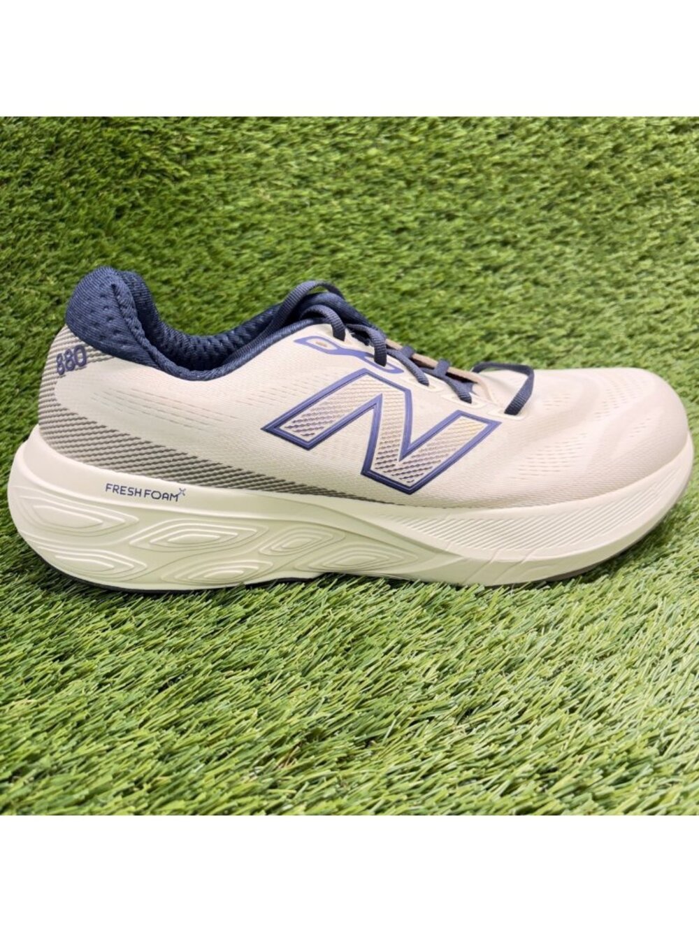 New Balance Fresh Foam X 880v15 Mens Size 13 Ivory Blue Running Shoes Sneakers